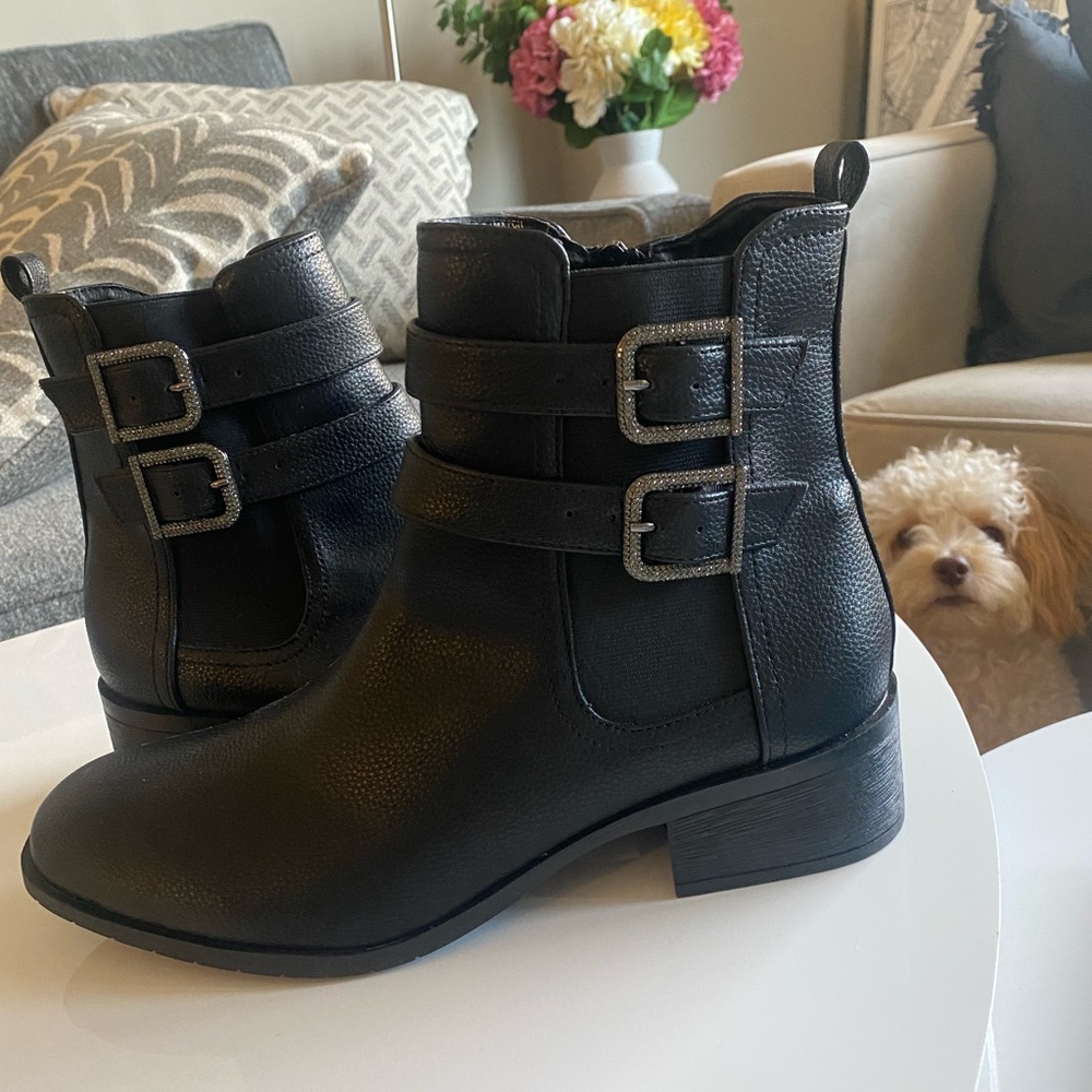 Brand new trendy booties.